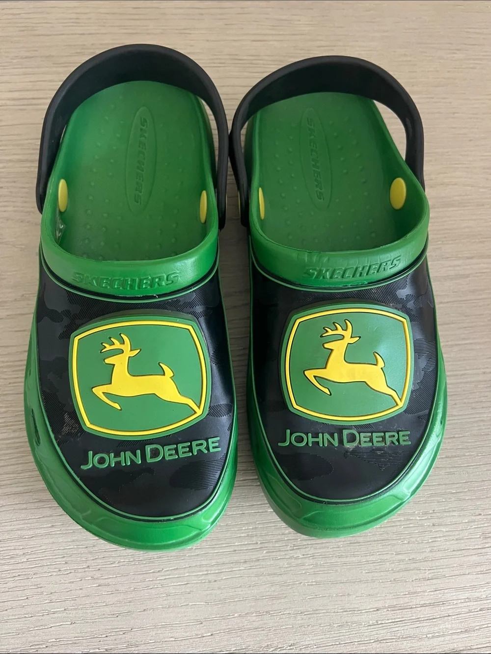 Skechers John Deere slides size 5 green